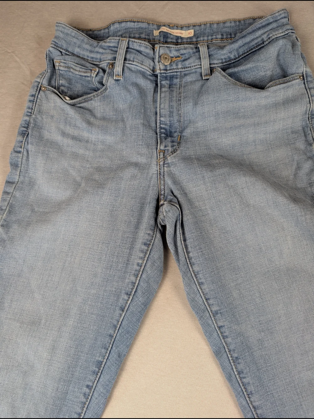 Levi's Classic Mid Rise Skinny Jeans Women's 10 Light Wash Blue
